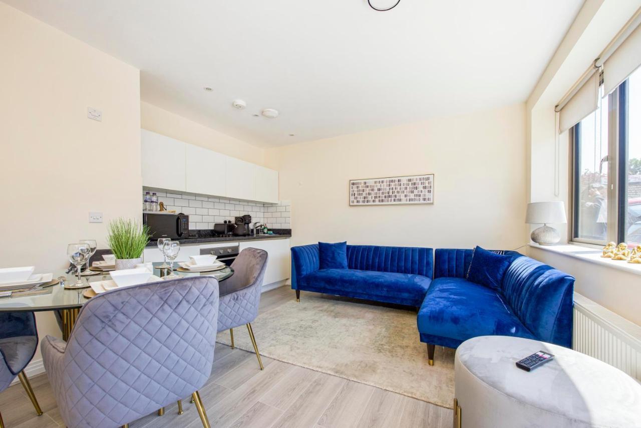 Prime Luxury, Heathrow, Freeparking, Wifi, Netflix Apartment Yiewsley