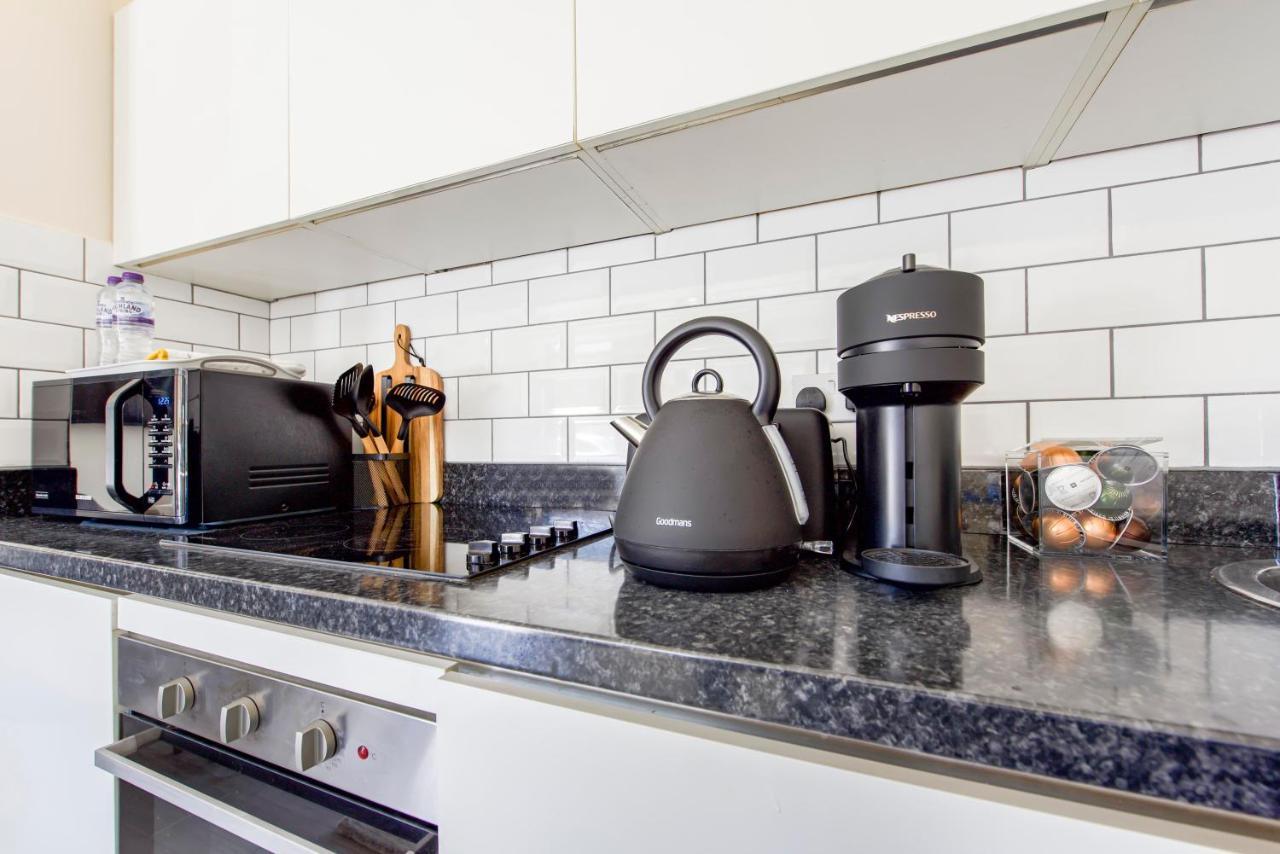 Prime Luxury, Heathrow, Freeparking, Wifi, Netflix * Yiewsley
